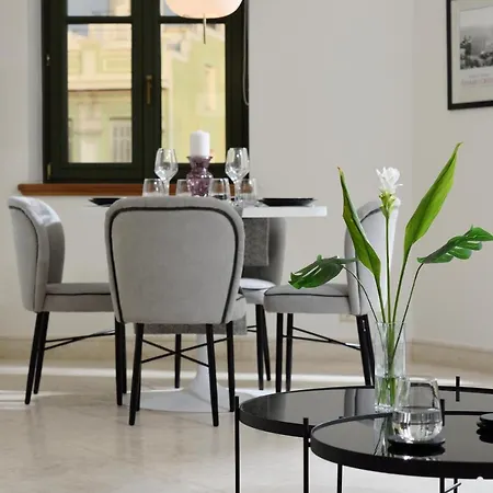 Thission Luxury Homes & By K&k *